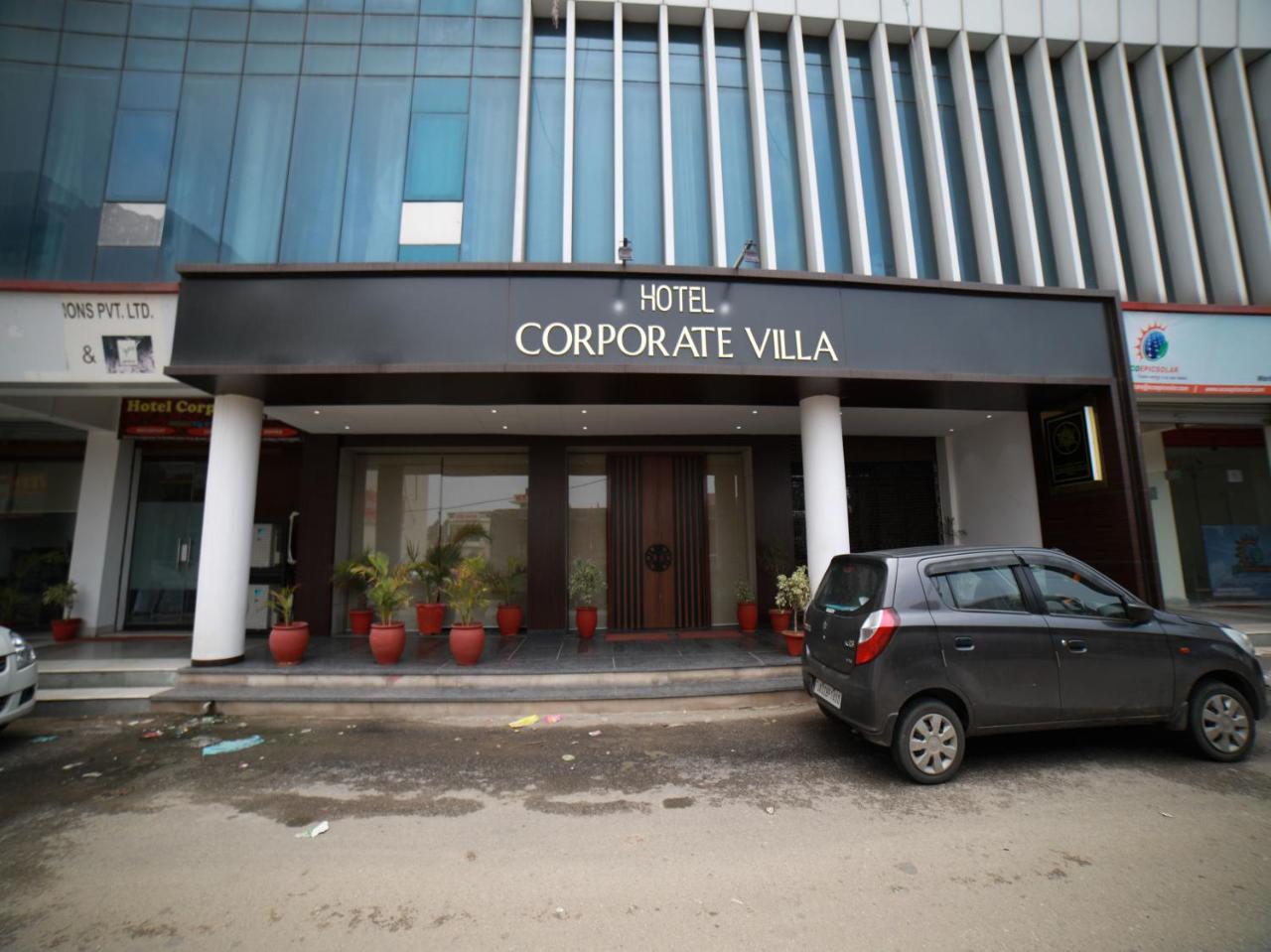 Oyo 15561 Corporate Villa Džammú Exteriér fotografie